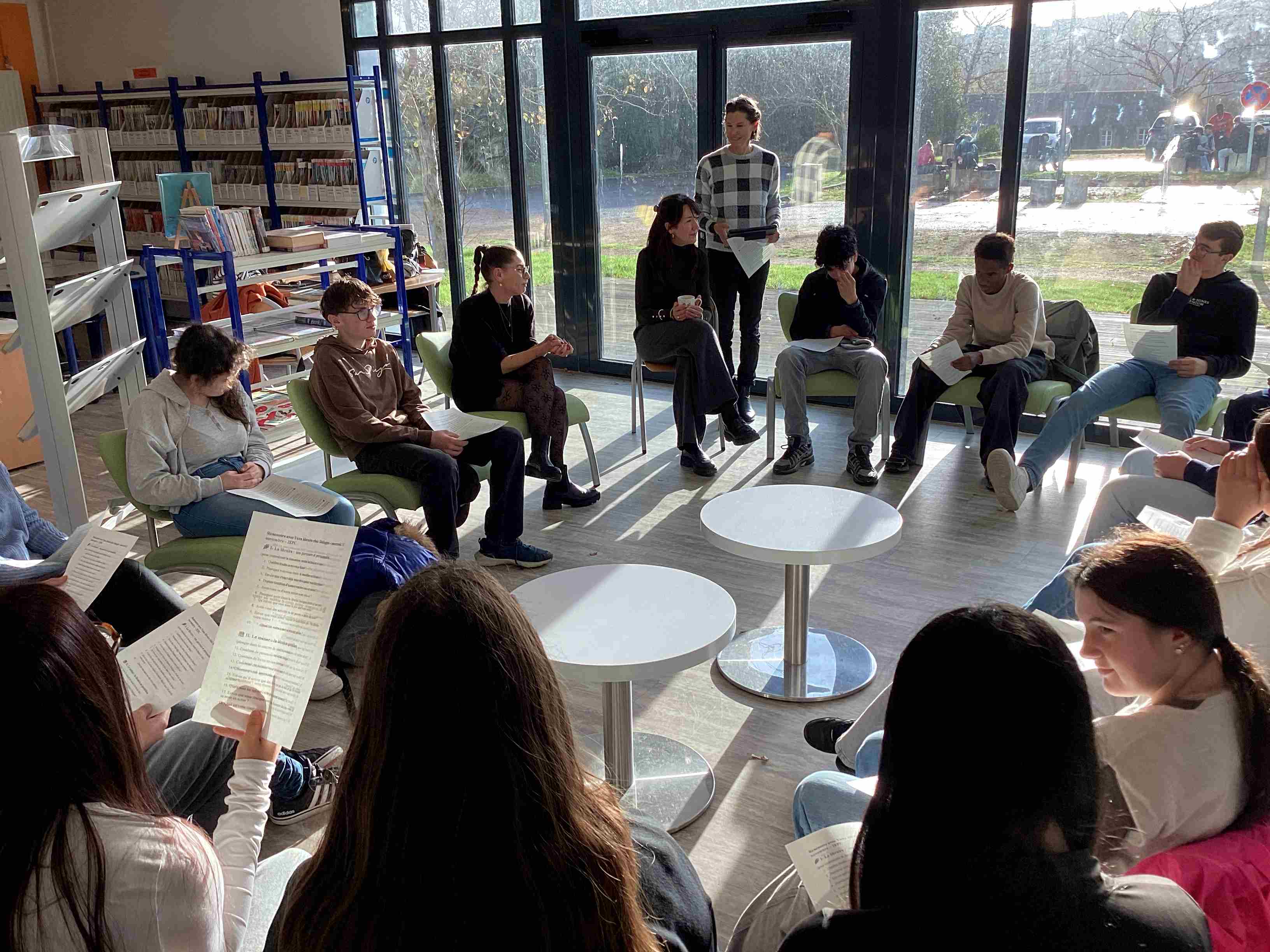 Jeunes en librairie