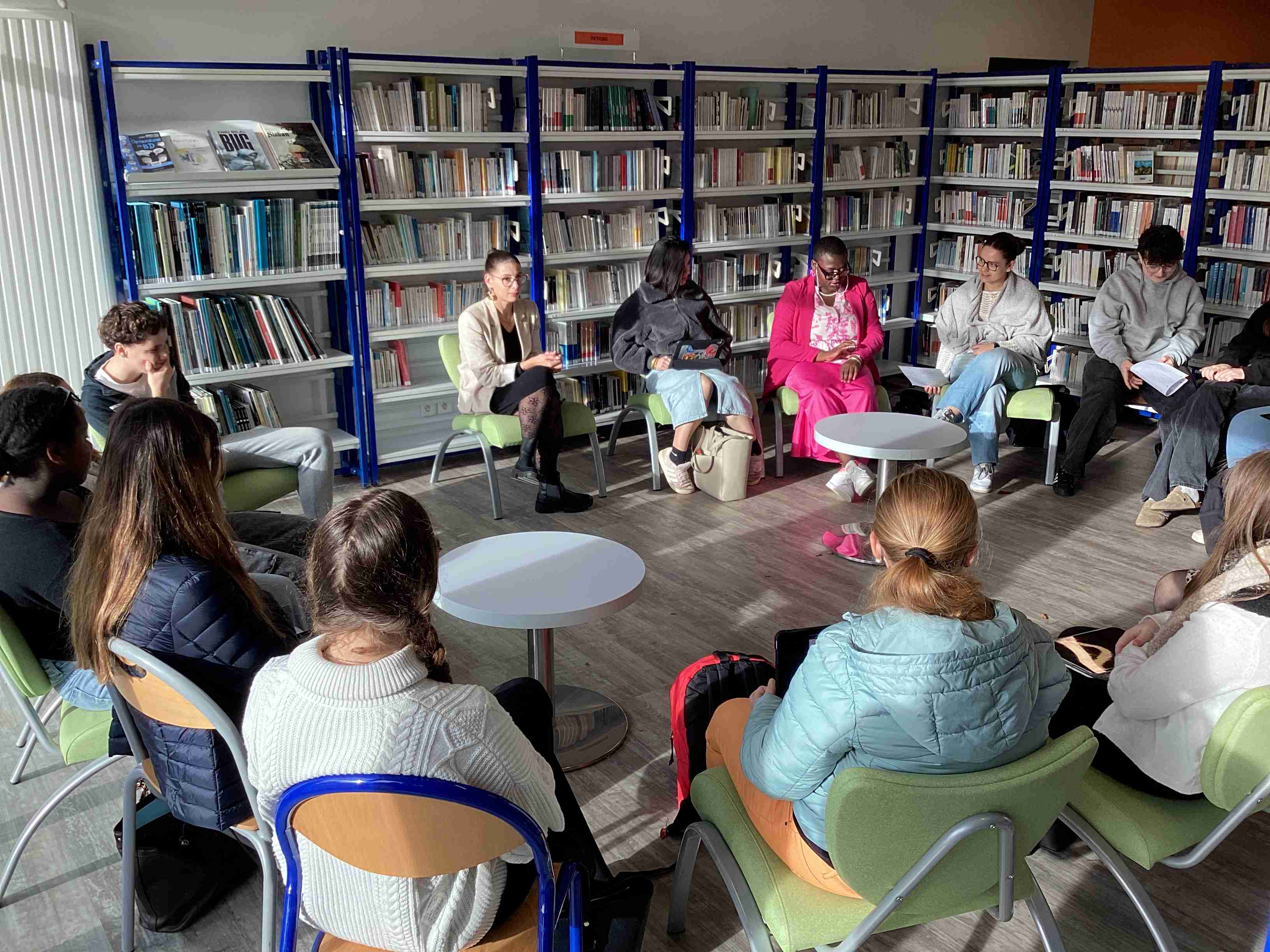 Jeunes en librairie